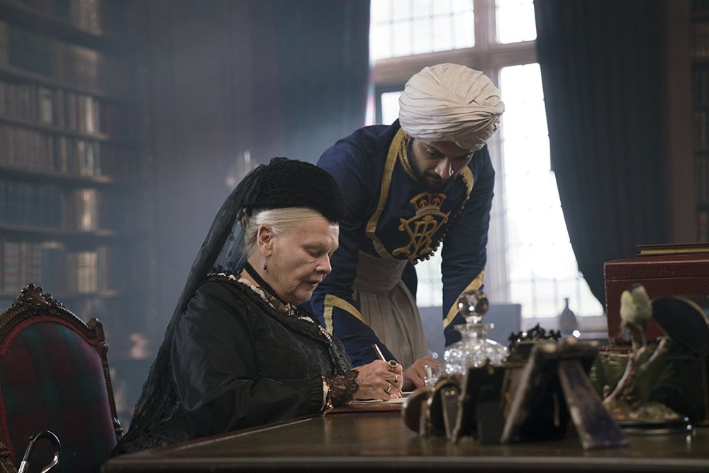 جودی دنچ و علی فاضل در «ویکتوریا و عبدل»(Victoria & Abdul)